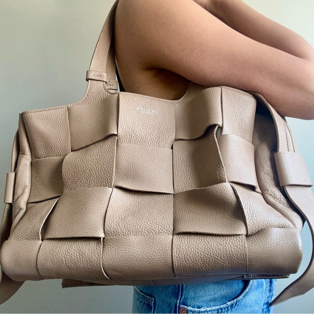 Woven Leather Shoulder Bag in Taupe - Luxury Everyday Tote